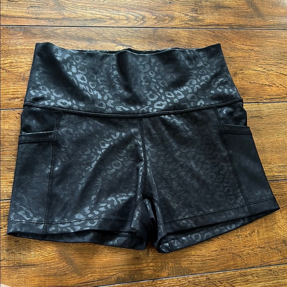 Black Leopard Print Women's Shorts